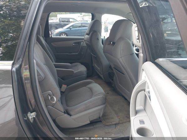 2014 CHEVROLET TRAVERSE 2LT — I8