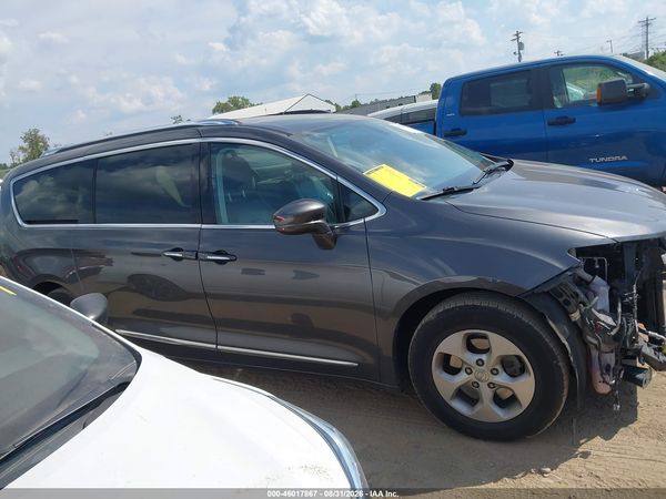 2017 CHRYSLER PACIFICA TOURING-L PLUS