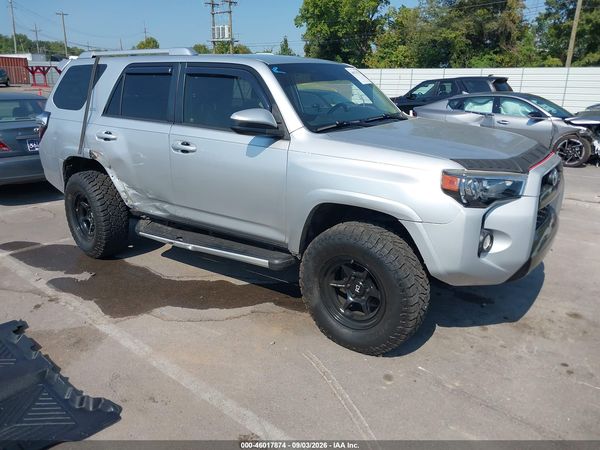 2016 TOYOTA 4RUNNER SR5 — I1