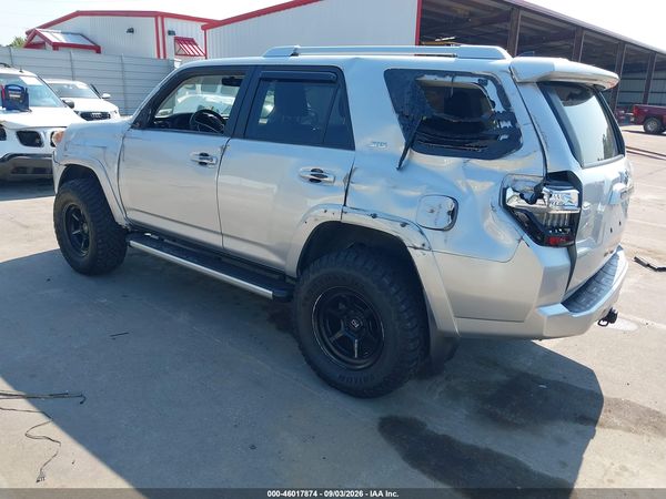 2016 TOYOTA 4RUNNER SR5 — I3