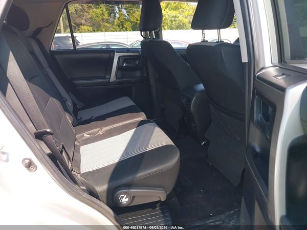 2016 TOYOTA 4RUNNER SR5 — I8