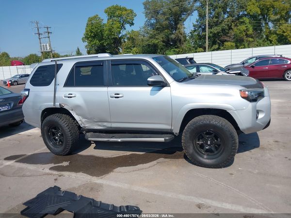 2016 TOYOTA 4RUNNER SR5 — I116
