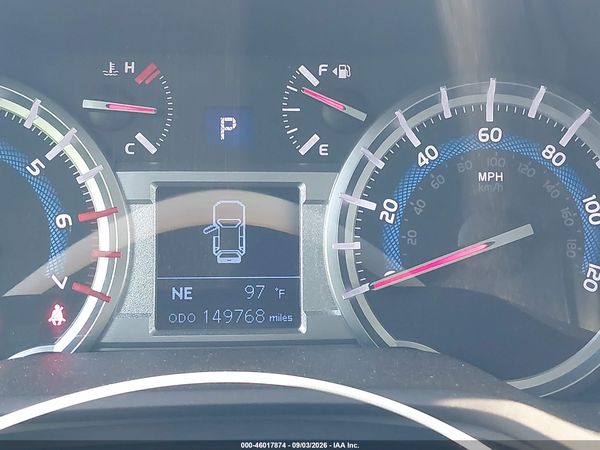 2016 TOYOTA 4RUNNER SR5 — I118