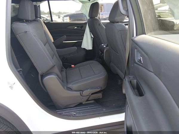 2025 CHEVROLET TRAVERSE FWD LT — I8