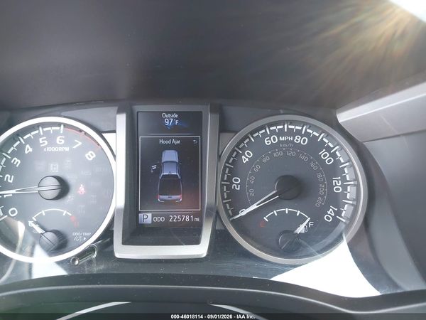 2016 TOYOTA TACOMA LIMITED — I7