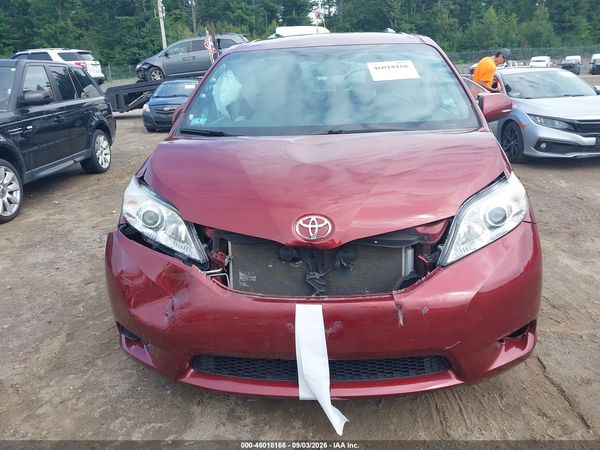 2017 TOYOTA SIENNA LE 8 PASSENGER — I6