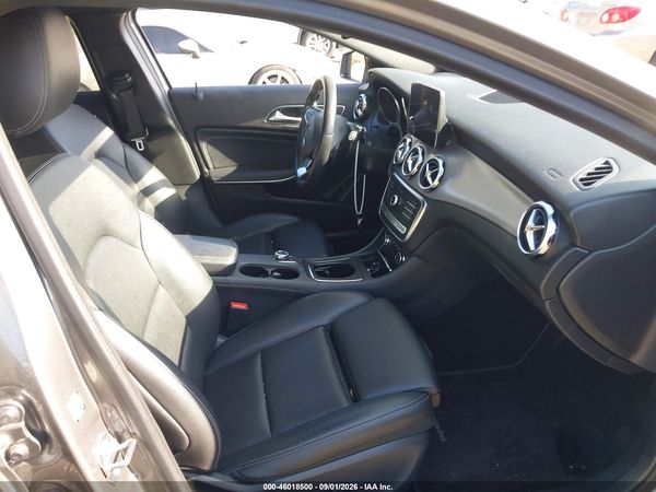2018 MERCEDES-BENZ GLA 250 4MATIC — I5