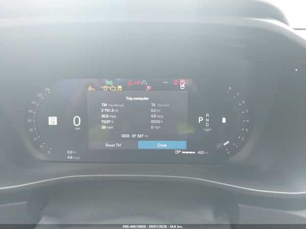 2024 VOLVO XC40