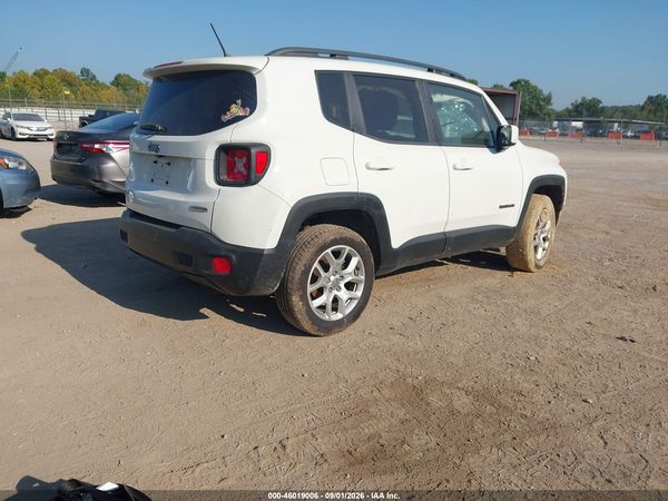 2017 JEEP RENEGADE LATITUDE 4X4 — I4
