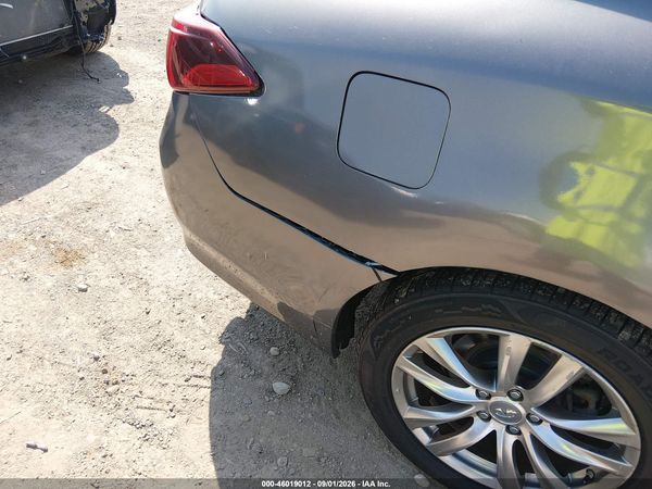 2017 INFINITI Q70 3.7