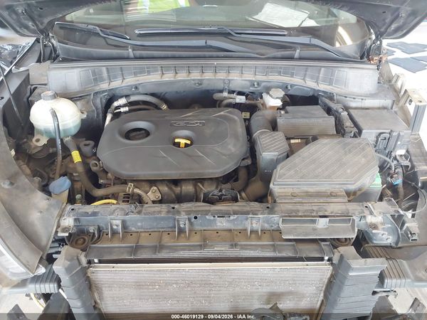 2018 HYUNDAI TUCSON SE — I10