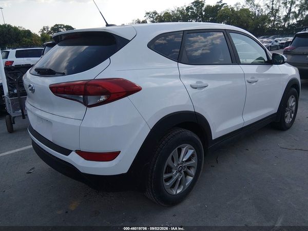 2017 HYUNDAI TUCSON SE