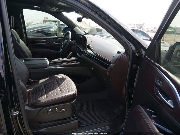 2023 CADILLAC ESCALADE 4WD SPORT PLATINUM — I5