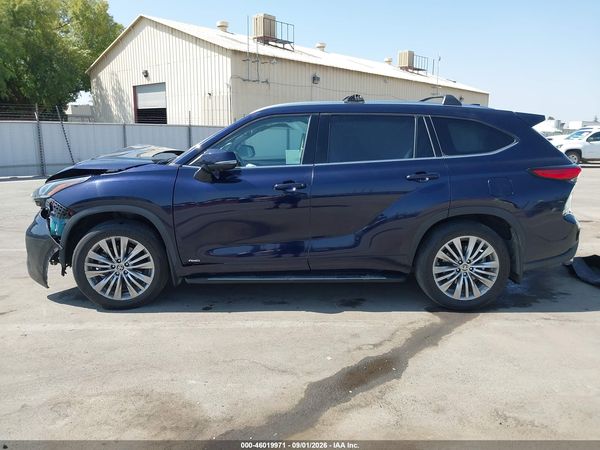 2023 TOYOTA HIGHLANDER HYBRID PLATINUM — I117