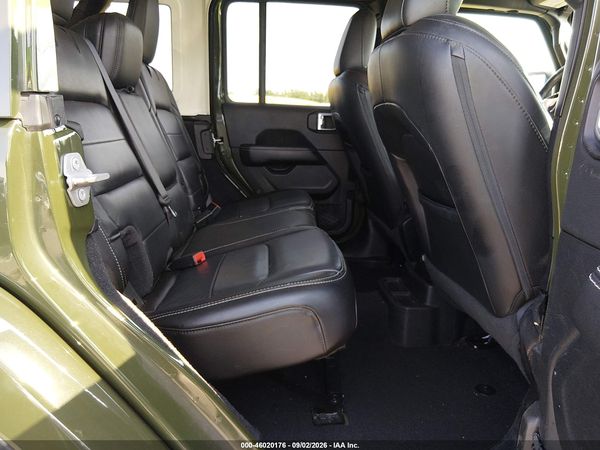 2020 JEEP WRANGLER UNLIMITED SAHARA 4X4 — I8
