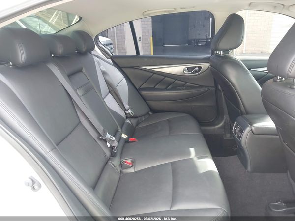 2016 INFINITI Q50 3.0T PREMIUM — I8