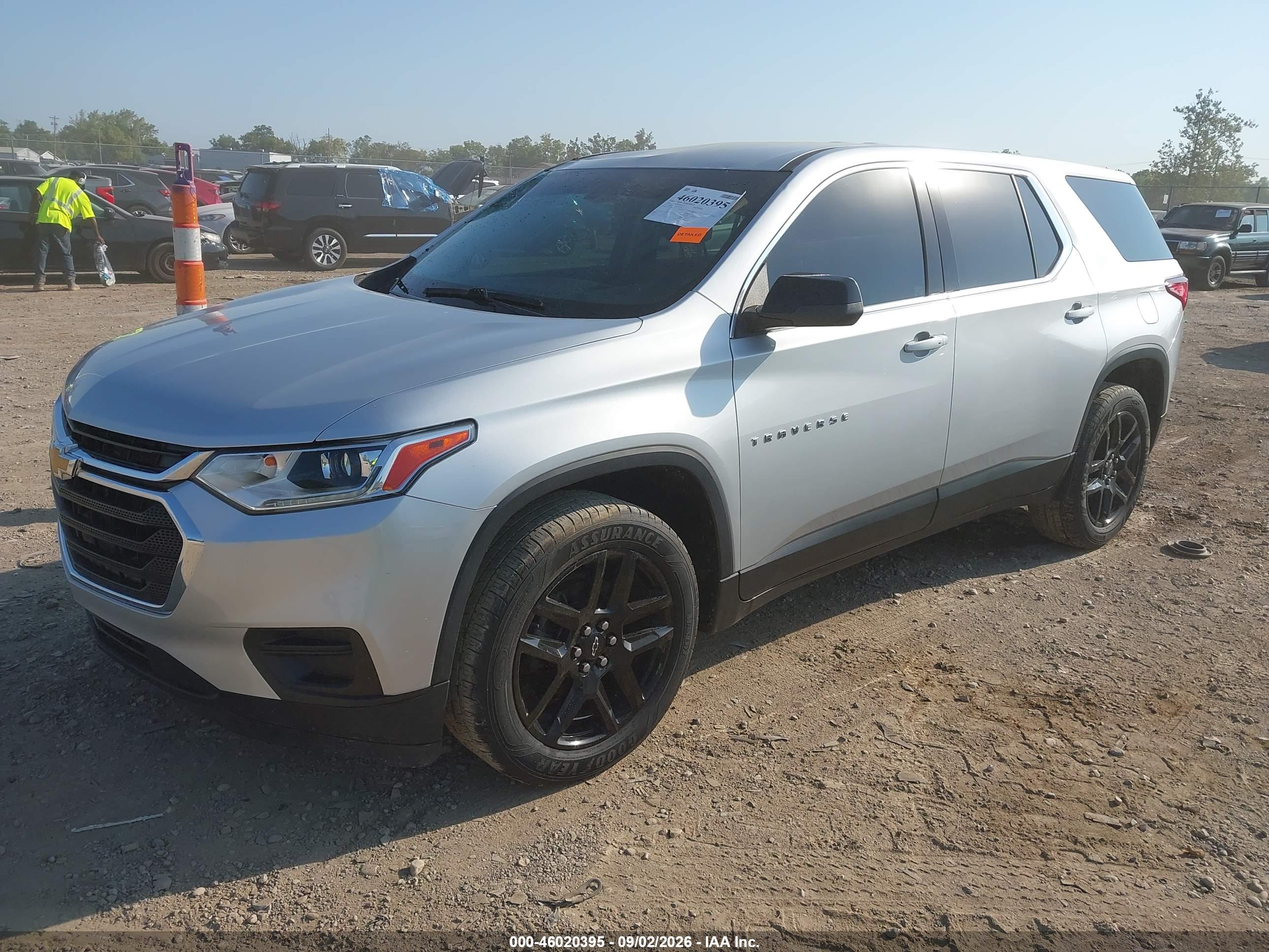2021 CHEVROLET TRAVERSE LS — I2