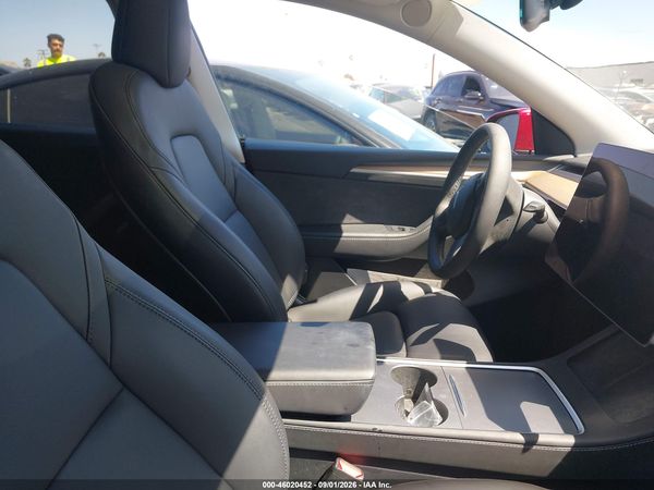 2024 TESLA MODEL Y — I5