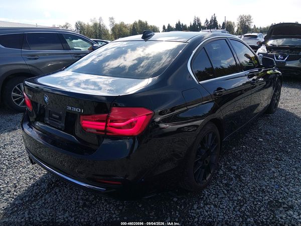2017 BMW 330I — I4