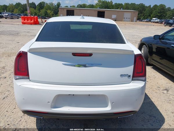2018 CHRYSLER 300 300S — I119