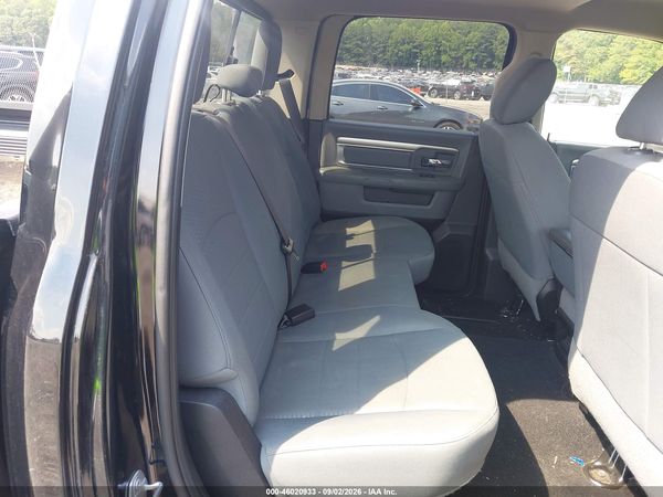 2019 RAM 1500 CLASSIC SLT  4X4 6'4 BOX — I8