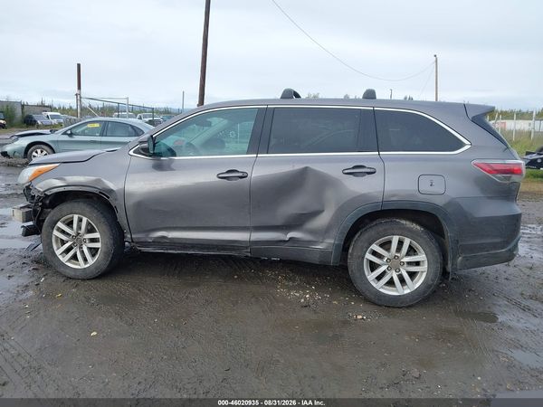 2016 TOYOTA HIGHLANDER