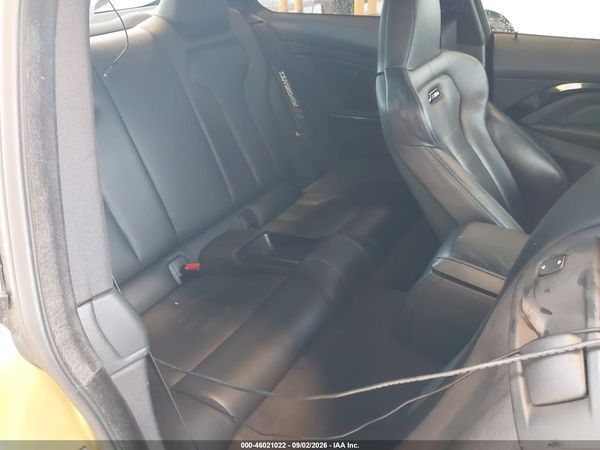 2015 BMW M4 — I8