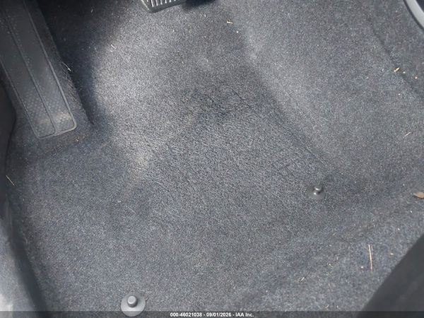 2025 VOLVO XC40 B5 CORE BRIGHT THEME — I6