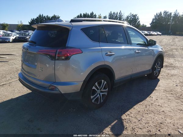 2017 TOYOTA RAV4 LE — I4