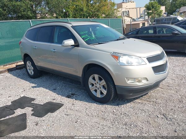 2012 CHEVROLET TRAVERSE 1LT — I1