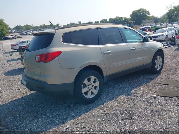 2012 CHEVROLET TRAVERSE 1LT — I4