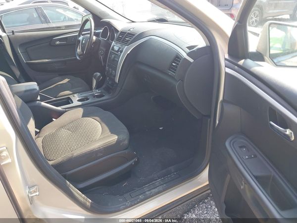 2012 CHEVROLET TRAVERSE 1LT — I5