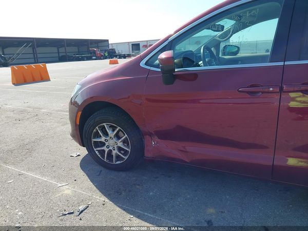 2017 CHRYSLER PACIFICA TOURING — I6