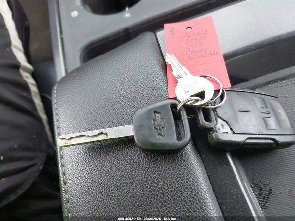 2014 CHEVROLET SILVERADO 1500 LT — I11