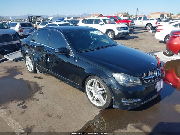 2012 MERCEDES-BENZ C 300 — I1