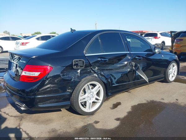 2012 MERCEDES-BENZ C 300 — I6