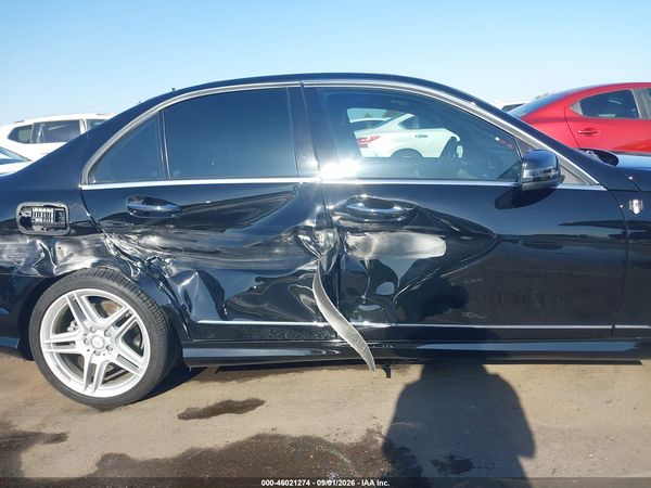 2012 MERCEDES-BENZ C 300 — I116