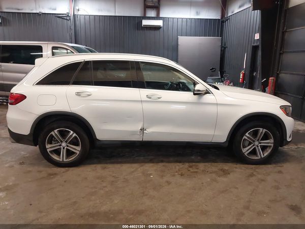 2017 MERCEDES-BENZ GLC 300 4MATIC
