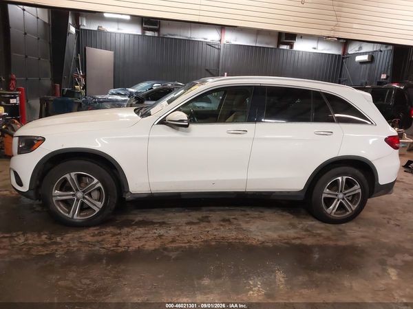 2017 MERCEDES-BENZ GLC 300