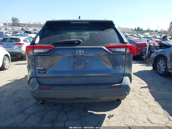 2021 TOYOTA RAV4 XLE — I119