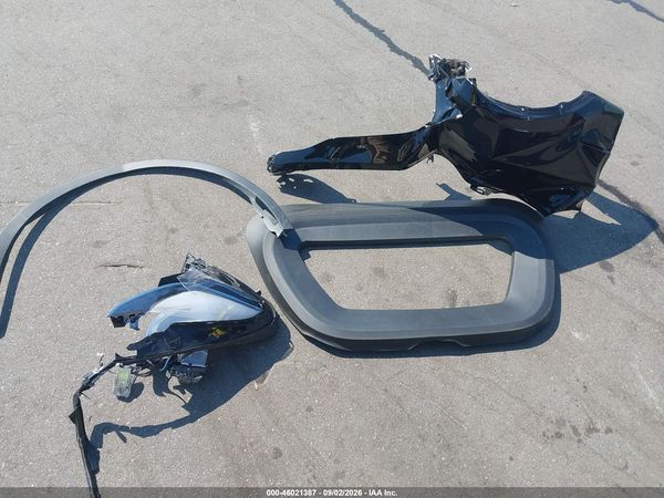 2024 TESLA MODEL Y — I13