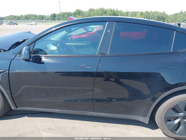 2024 TESLA MODEL Y — I117