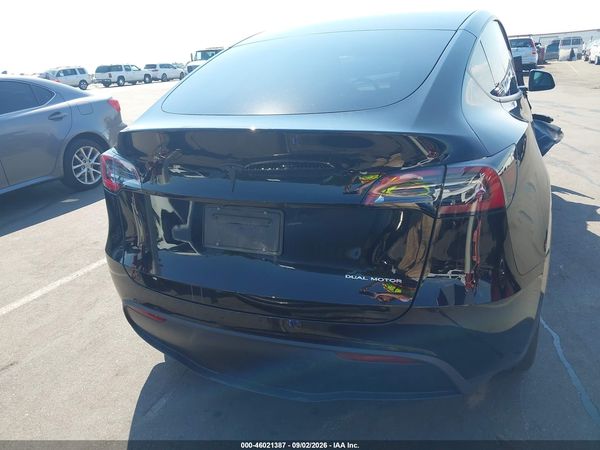 2024 TESLA MODEL Y — I119