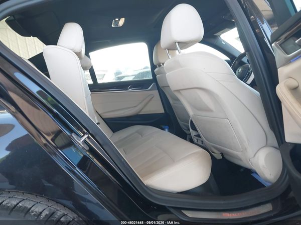 2019 BMW 530I — I8
