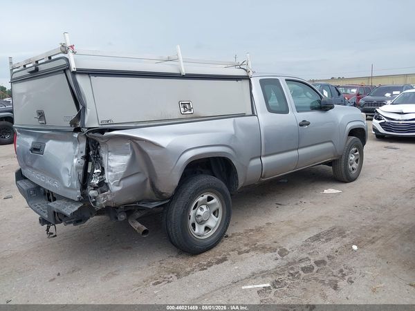 2017 TOYOTA TACOMA SR — I4
