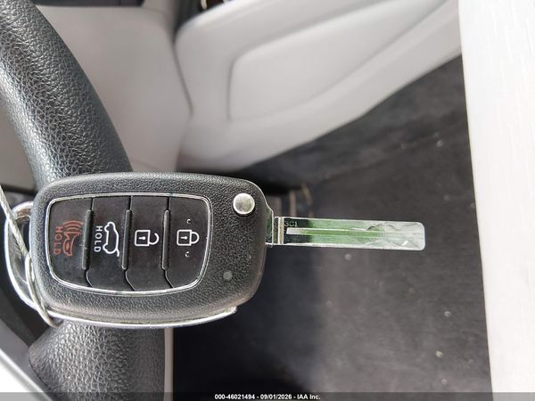 2019 HYUNDAI TUCSON SE — I11