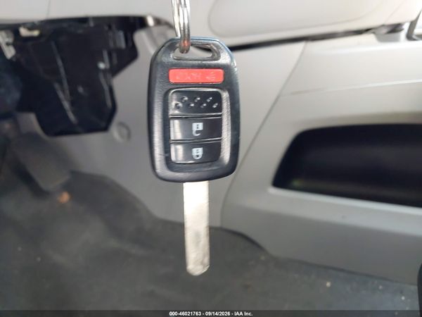 2014 HONDA CR-V LX — I11