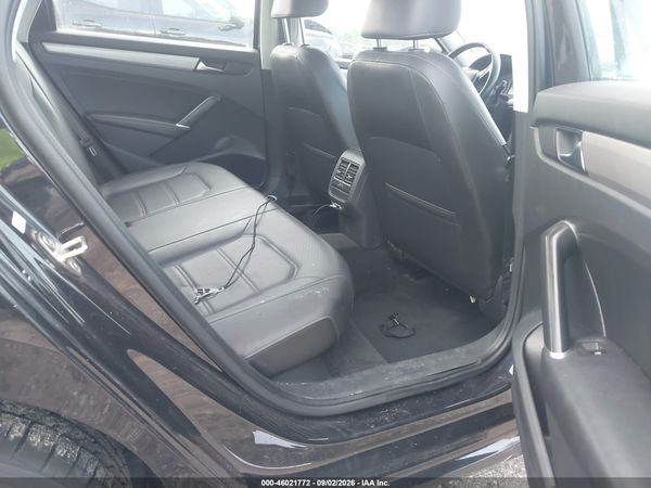2021 VOLKSWAGEN PASSAT 2.0T SE — I8