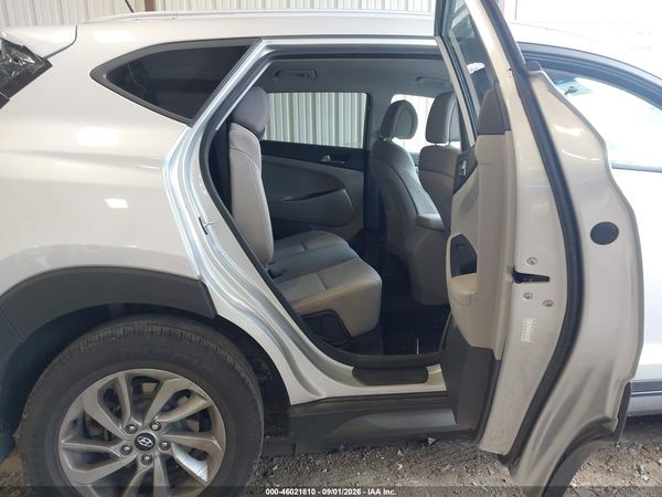 2016 HYUNDAI TUCSON SE — I8