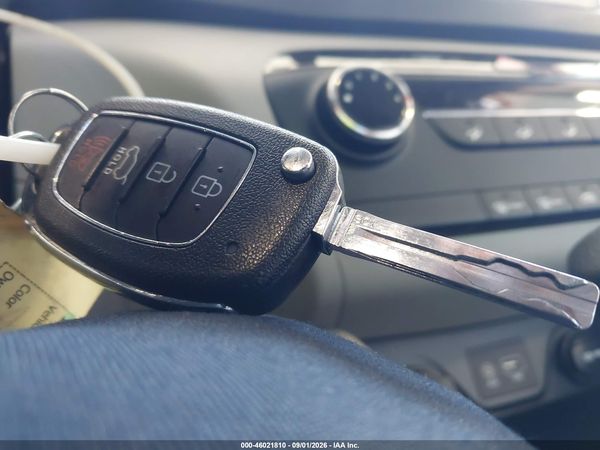 2016 HYUNDAI TUCSON SE — I11